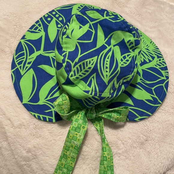 Reversible sun hat - Picture 2 of 11